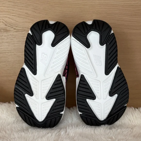 ✨$25✨NWT•New Balance Rave Run Toddler Kids' Sneakers | Black/Pink | 5T Wide - Picture 4 of 12